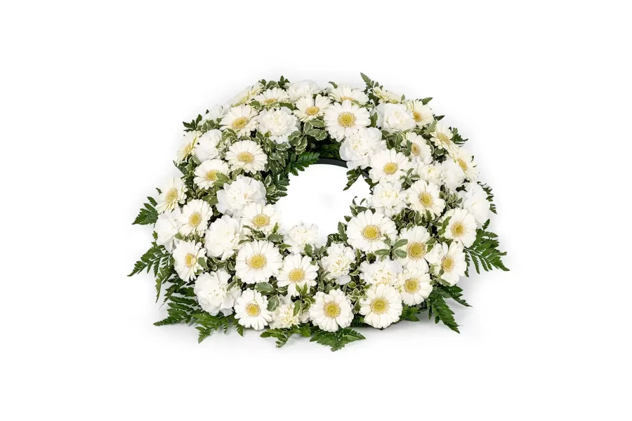 Trauerfloristik | Urnenkranz | Weiße Blumen | Bestattungshaus Ludger Schlüter
